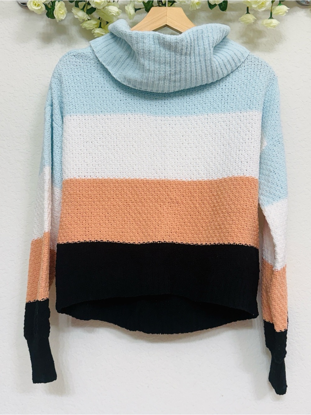 Almost Famous • Colorblock Cowl Neck Cozy Knit Sweater Blue Camel Size Medium